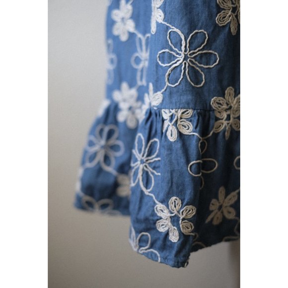 *Adorable* Off the Shoulder Dress w/ Embroidered Flowers by ECI - Picture 3 of 4